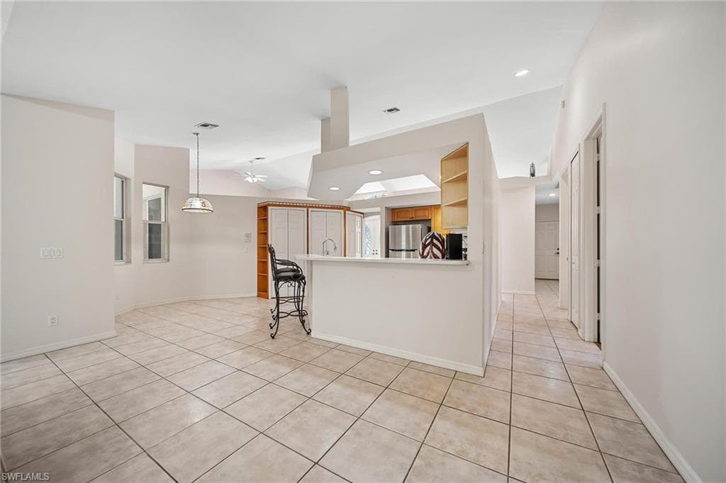 1321 8th St NE, Naples, FL 34120-28
