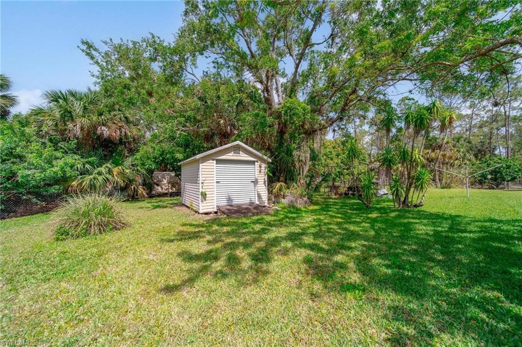 1321 8th St NE, Naples, FL 34120-48