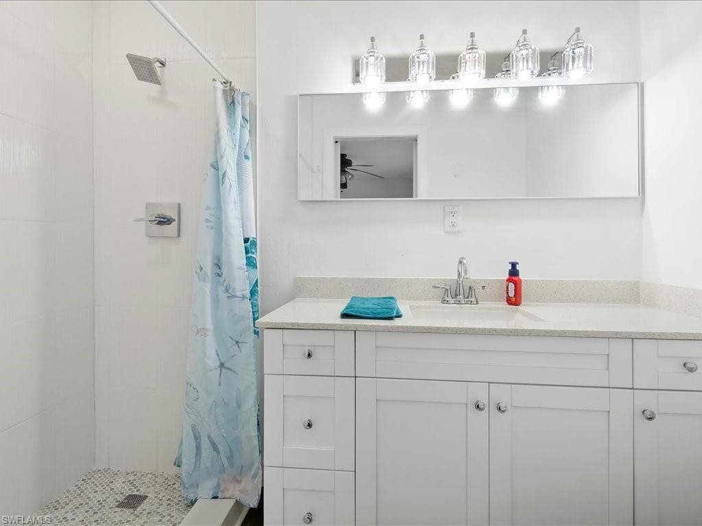 27261 Galleon Dr, Bonita Springs, FL 34135-31
