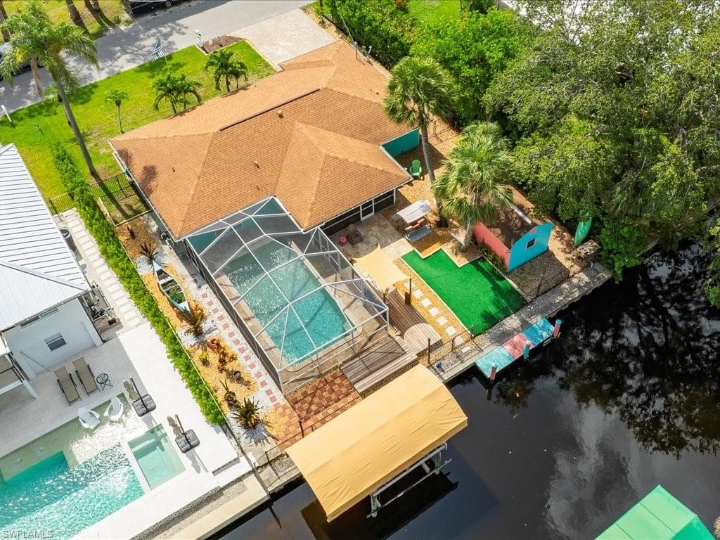 27261 Galleon Dr, Bonita Springs, FL 34135-41