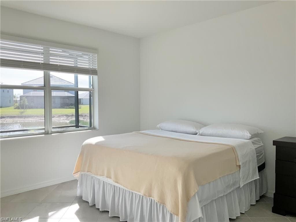 2011 Vermont Ln, Naples, Fl 34120-9