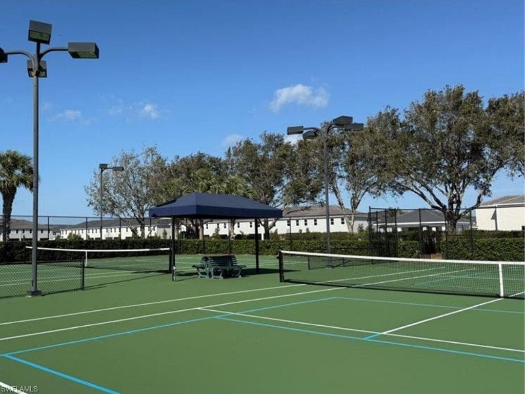 2011 Vermont Ln, Naples, Fl 34120-17