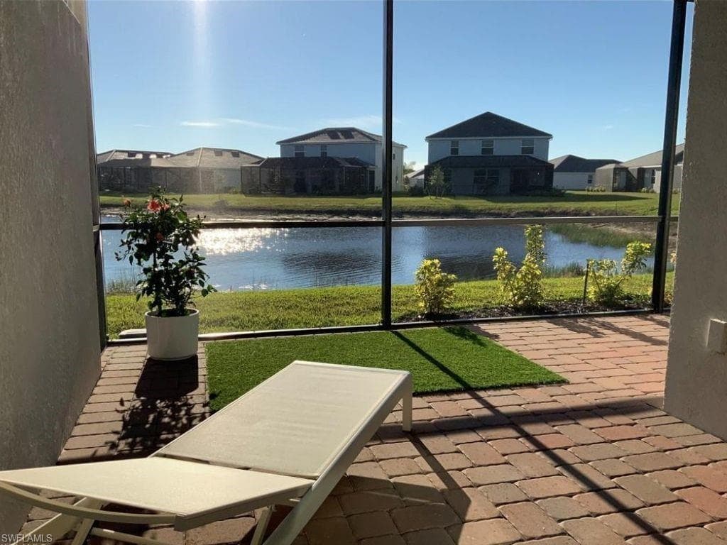 2011 Vermont Ln, Naples, Fl 34120-19