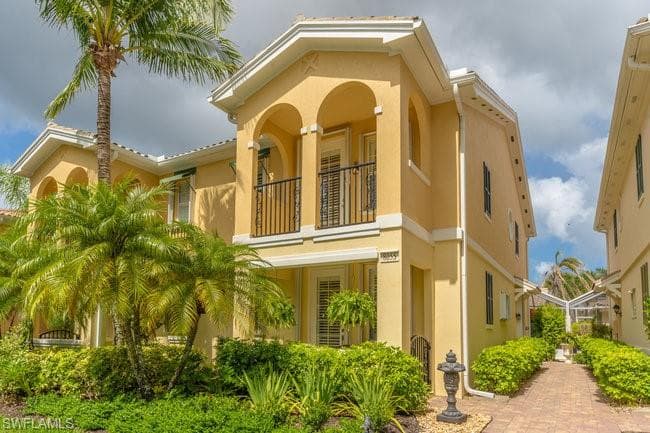 8055 Sorrento Ln, Naples, FL 34114-2