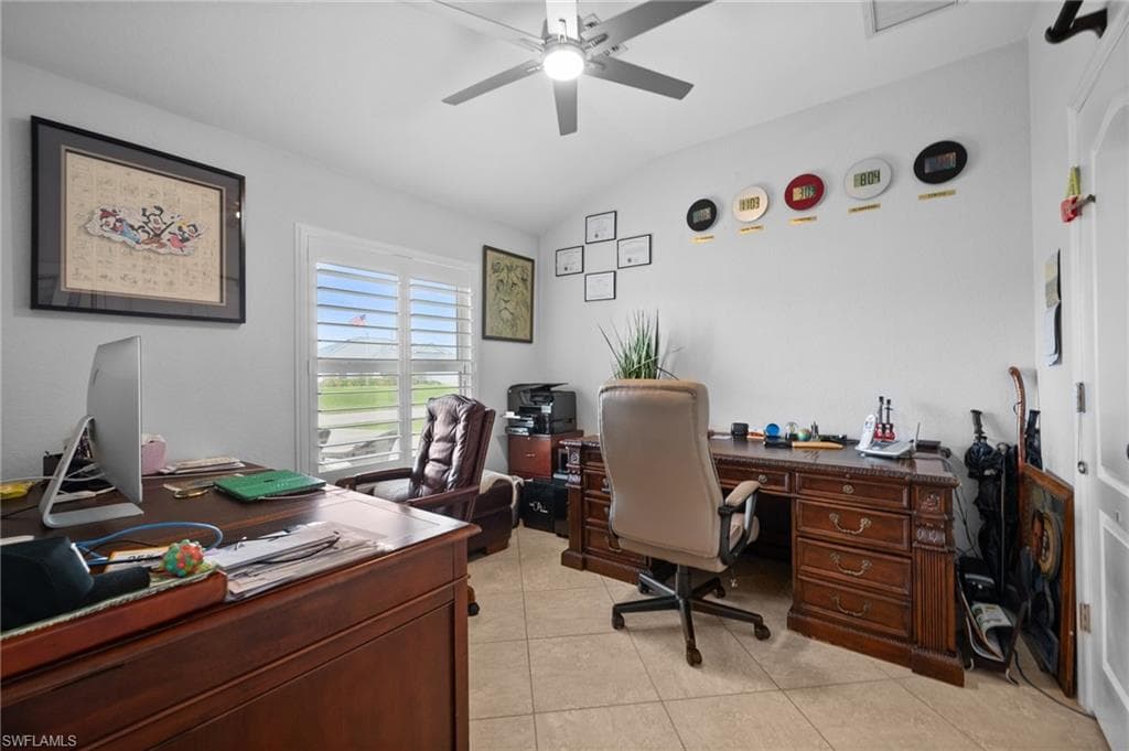 627 7th Ter, Cape Coral, FL 33909-24