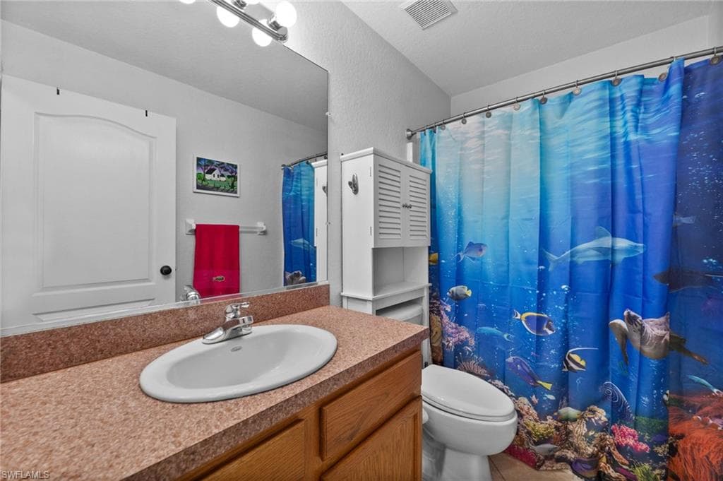 627 7th Ter, Cape Coral, FL 33909-25
