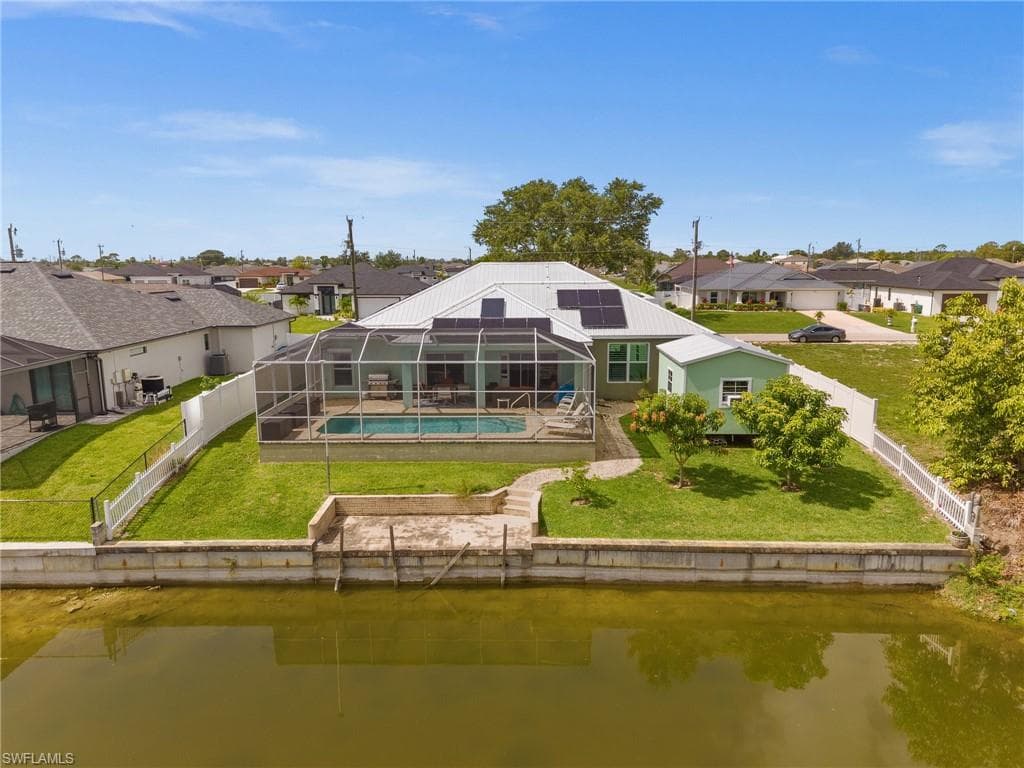 627 7th Ter, Cape Coral, FL 33909-32