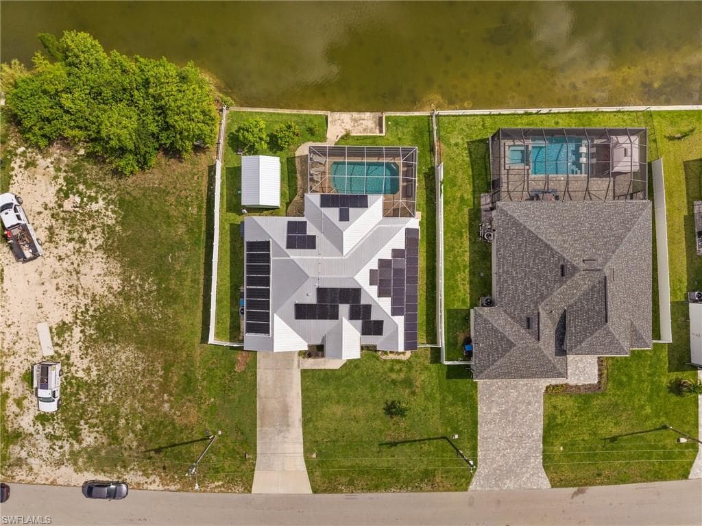 627 7th Ter, Cape Coral, FL 33909-34