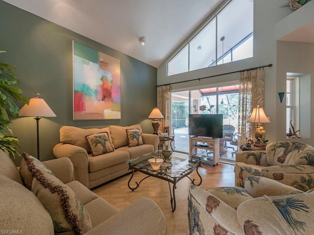 31 Grey Wing Pt, Naples, FL 34113-9