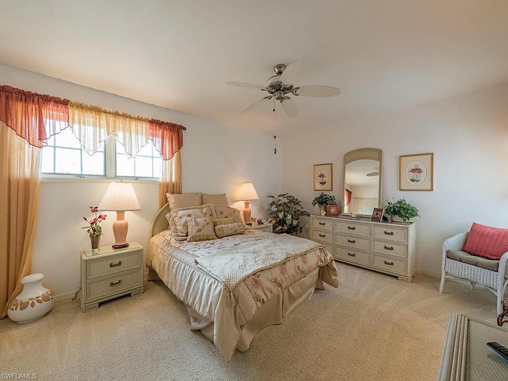 31 Grey Wing Pt, Naples, FL 34113-4