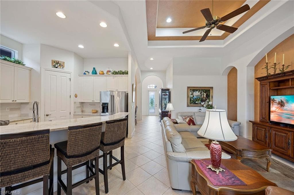 7828 Valencia Ct, Naples, FL 34113-14