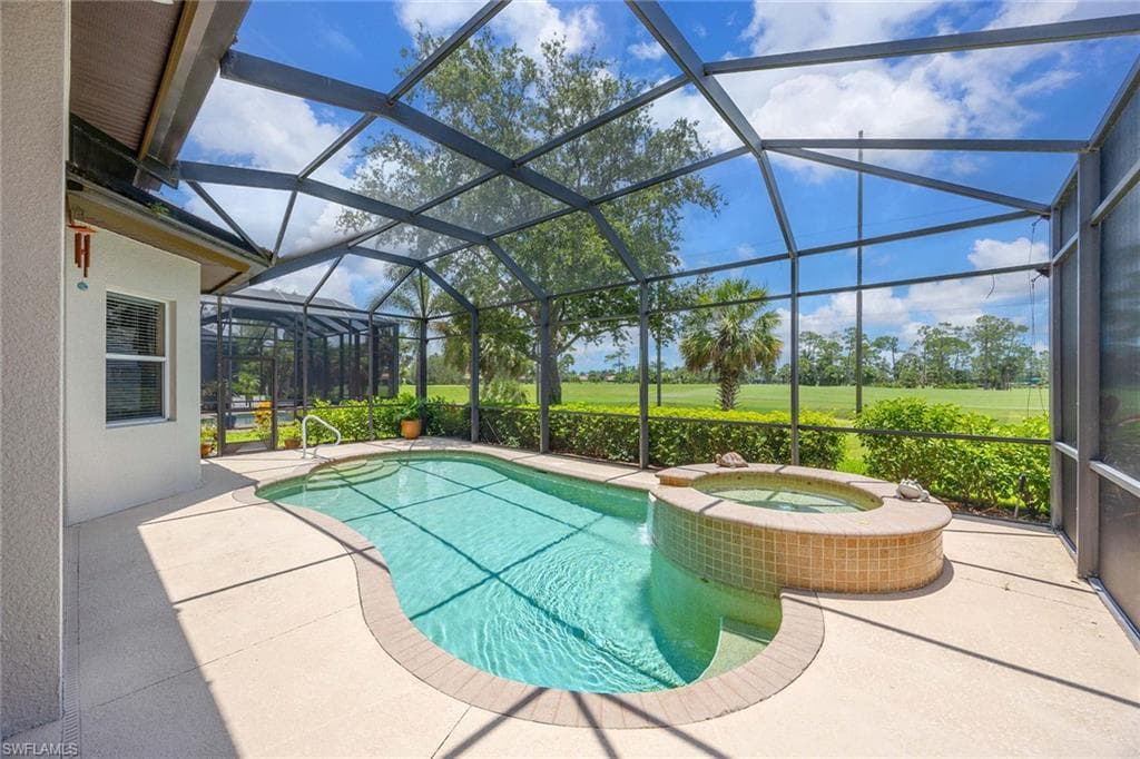 7828 Valencia Ct, Naples, FL 34113-26