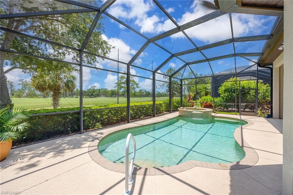 7828 Valencia Ct, Naples, FL 34113-27