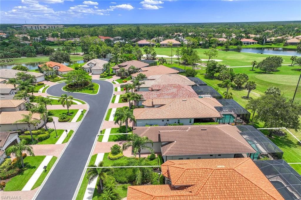 7828 Valencia Ct, Naples, FL 34113-33