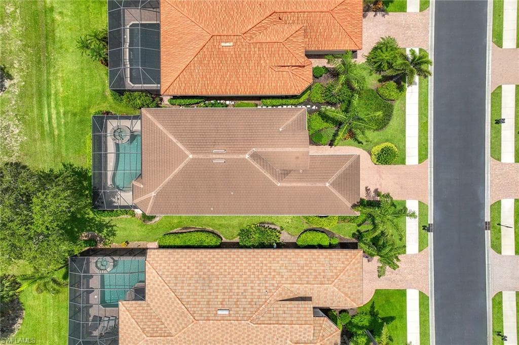 7828 Valencia Ct, Naples, FL 34113-39