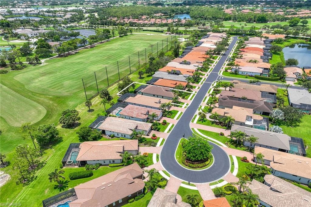 7828 Valencia Ct, Naples, FL 34113-40