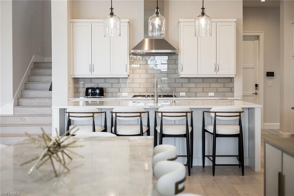 16776 Enclave Cir, Naples, FL 34110-11