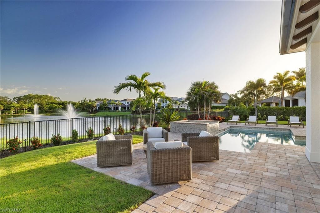 16776 Enclave Cir, Naples, FL 34110-34