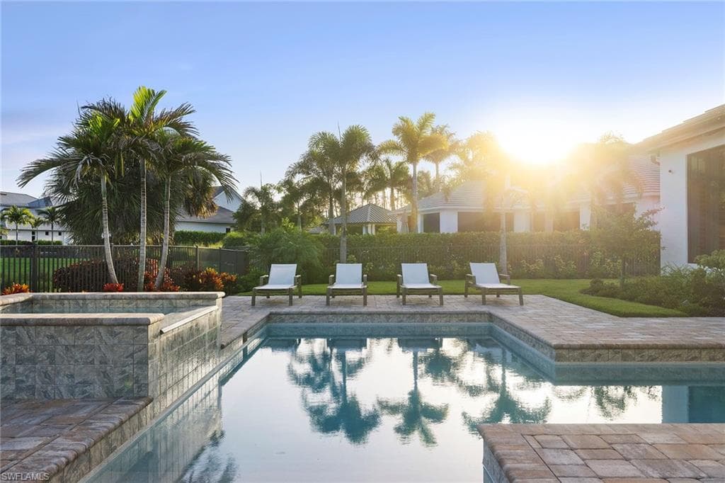 16776 Enclave Cir, Naples, FL 34110-35