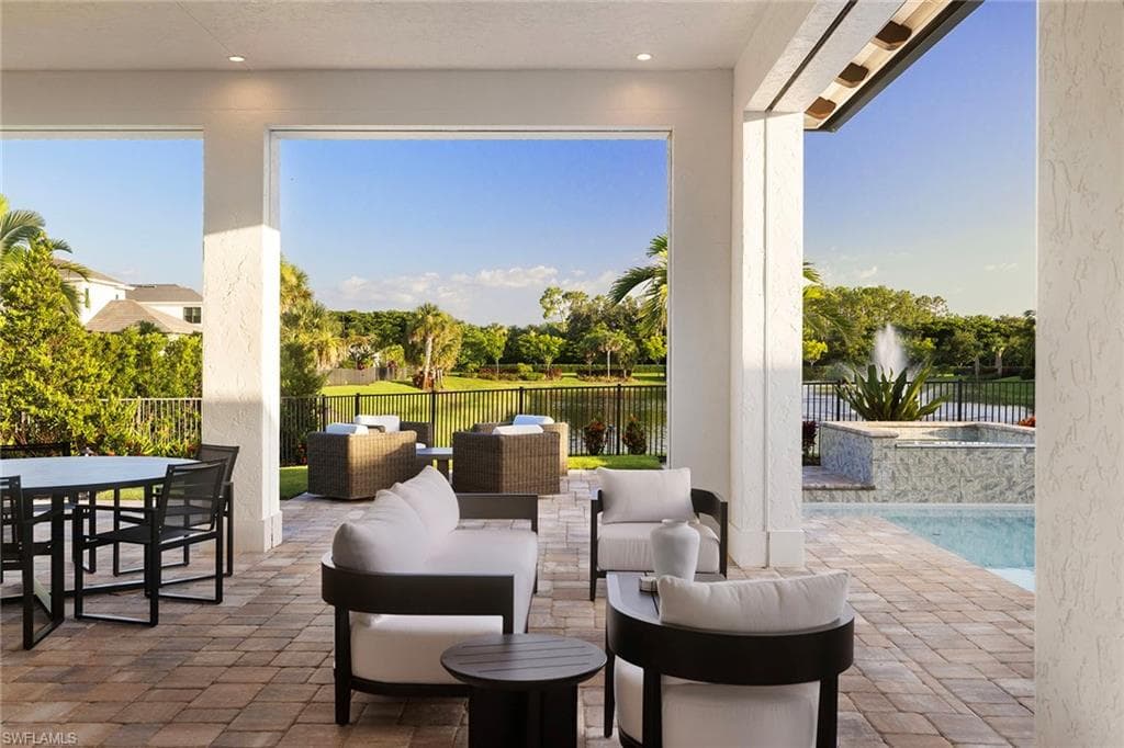 16776 Enclave Cir, Naples, FL 34110-38