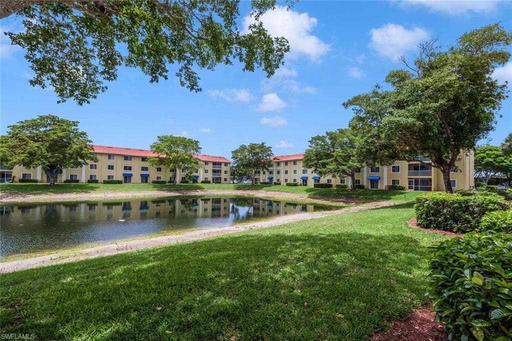 8244 Key Royal Cir 615, Naples, FL 34119-20