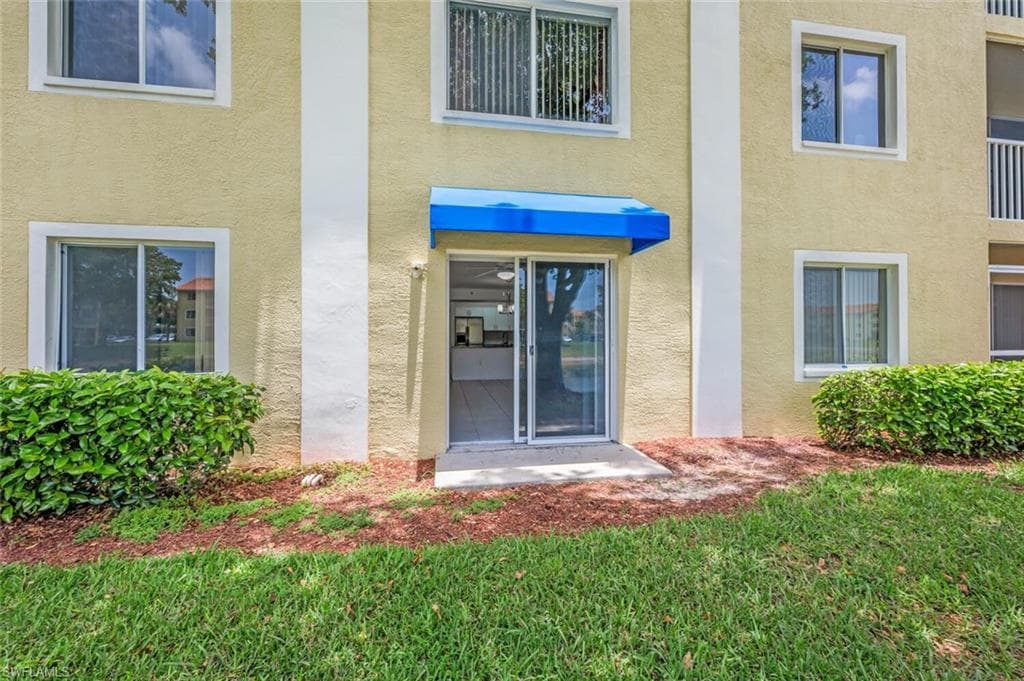 8244 Key Royal Cir 615, Naples, FL 34119-22