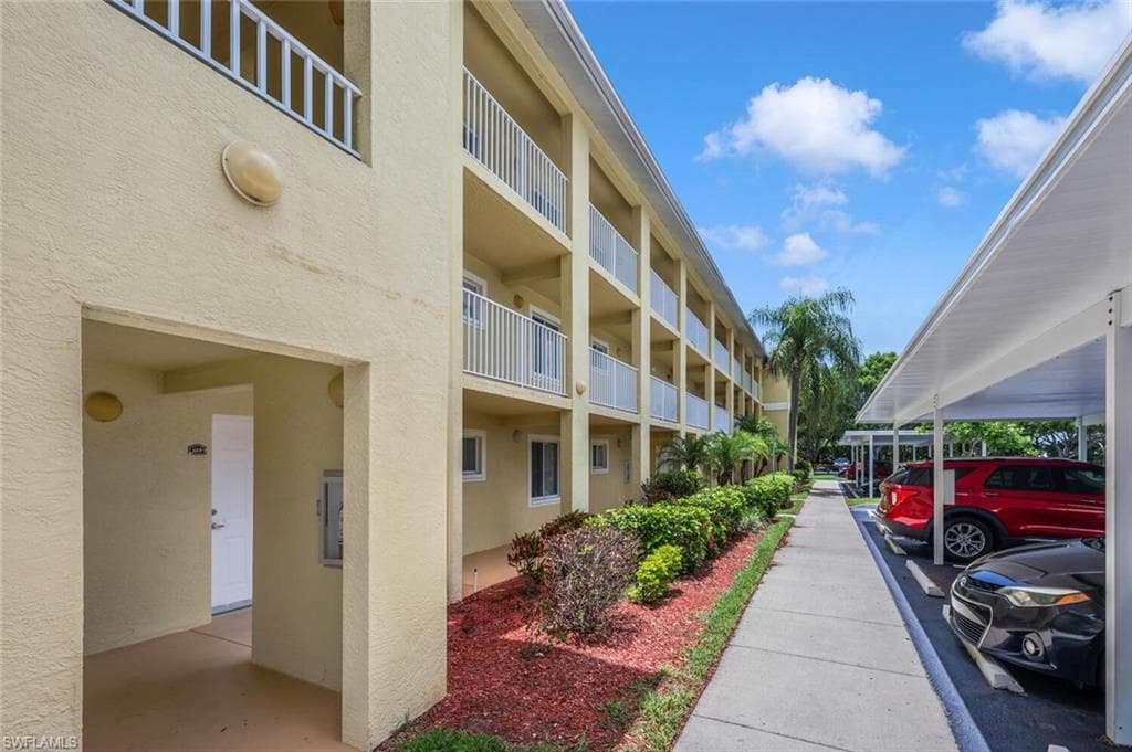 8244 Key Royal Cir 615, Naples, FL 34119-24