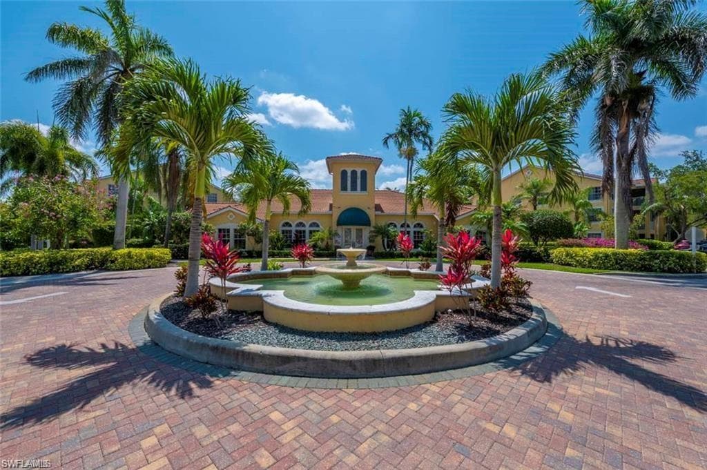 4635 Saint Croix Ln 1222, Naples, FL 34109-19
