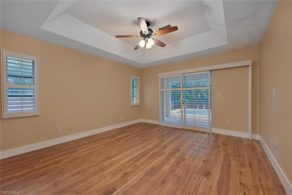 404 Ashbury Way, Naples, FL 34110-9