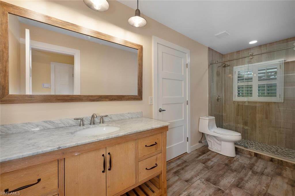 404 Ashbury Way, Naples, FL 34110-13
