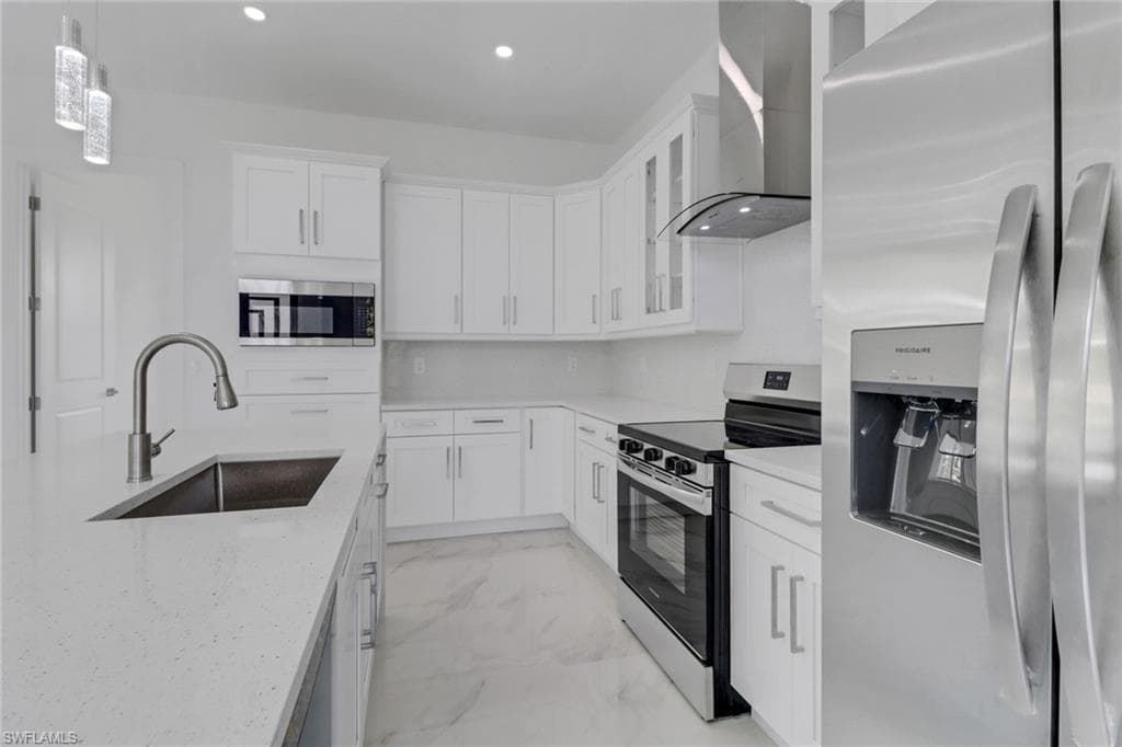 836 Milano Ave S, Lehigh Acres, FL 33974-10