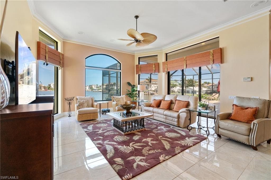 431 Palm Ct, Naples, FL 34108-11
