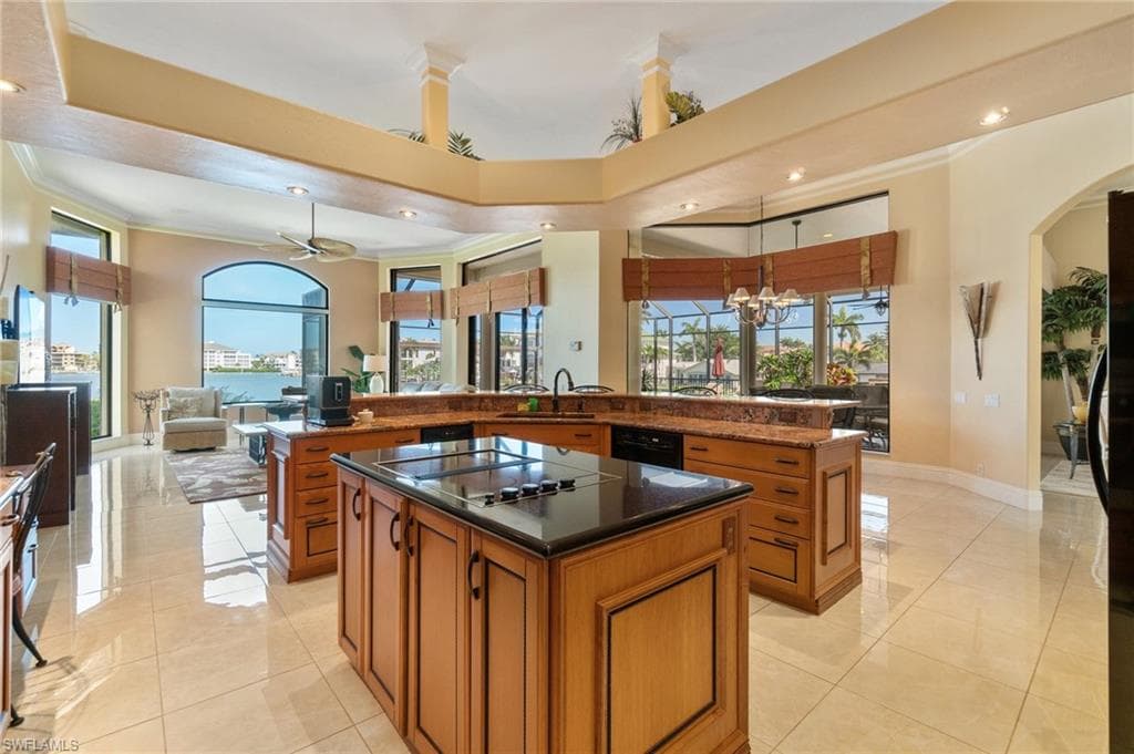 431 Palm Ct, Naples, FL 34108-20