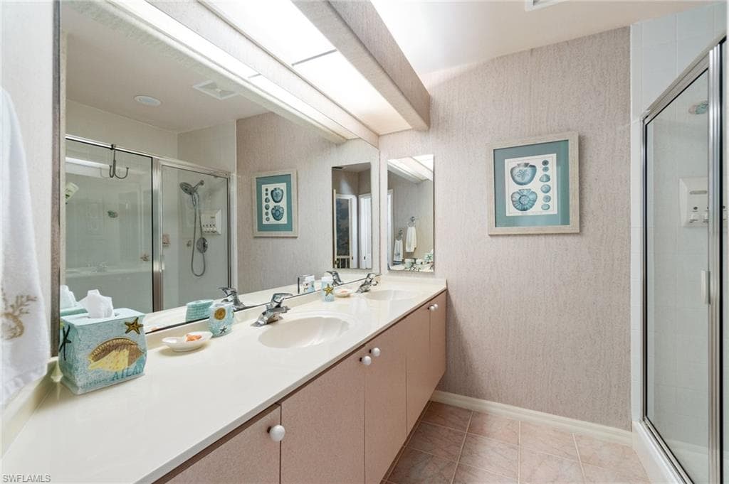 431 Palm Ct, Naples, FL 34108-31