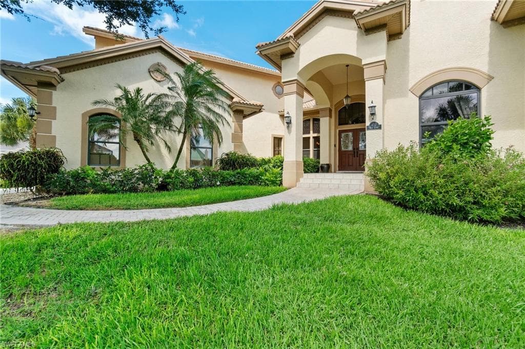431 Palm Ct, Naples, FL 34108-46