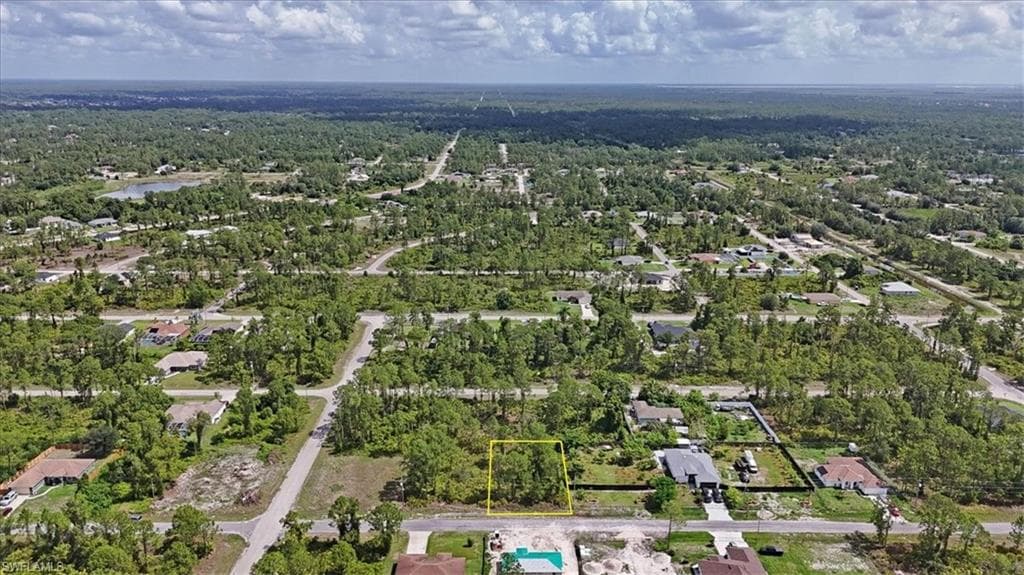 1065 Bells St E, Lehigh Acres, FL 33974-6