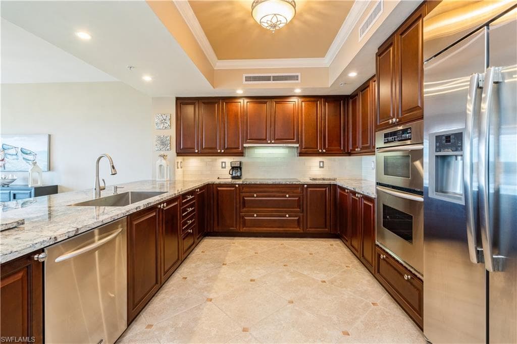 1050 Borghese Ln 605, Naples, FL 34114-12