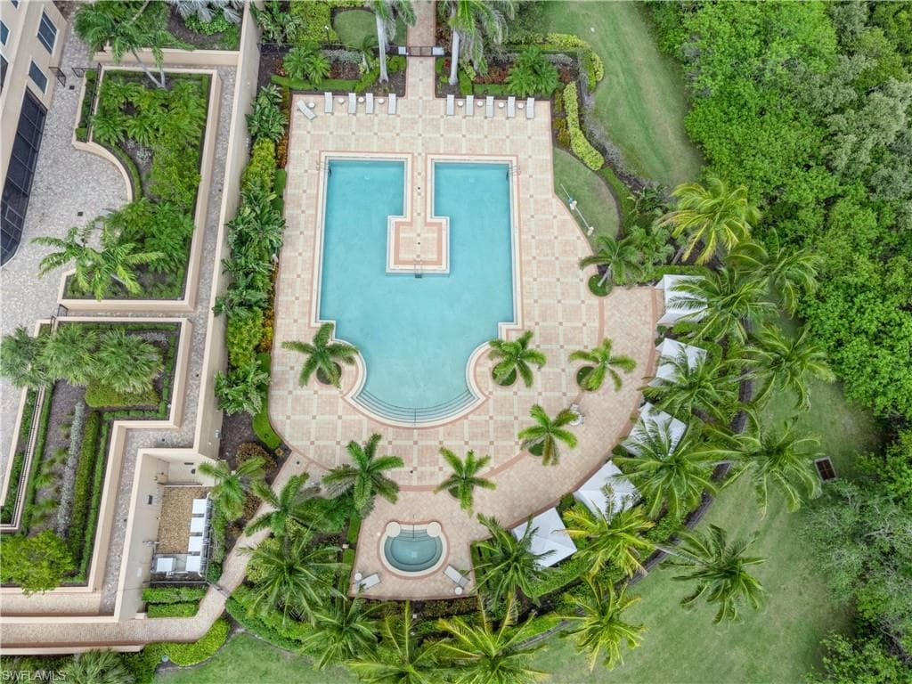 1050 Borghese Ln 605, Naples, FL 34114-50