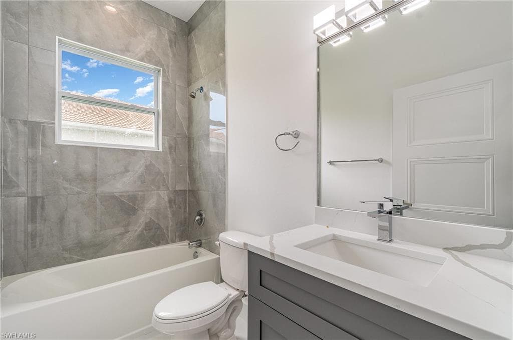 18716 Ensenada Dr SW, Naples, FL 34114-23