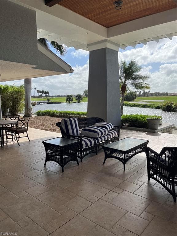 18716 Ensenada Dr SW, Naples, FL 34114-32