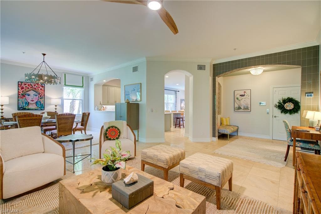 2855 Tiburon Blvd E 102, Naples, FL 34109-12