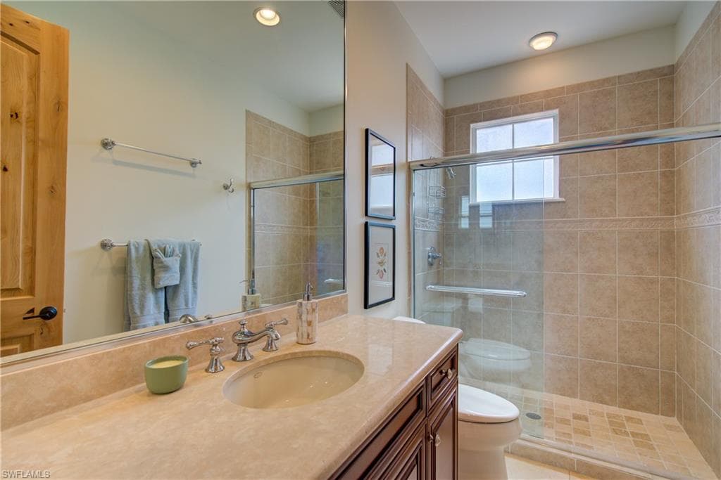 2855 Tiburon Blvd E 102, Naples, FL 34109-22