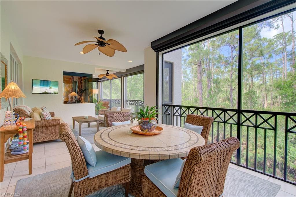 2855 Tiburon Blvd E 102, Naples, FL 34109-25