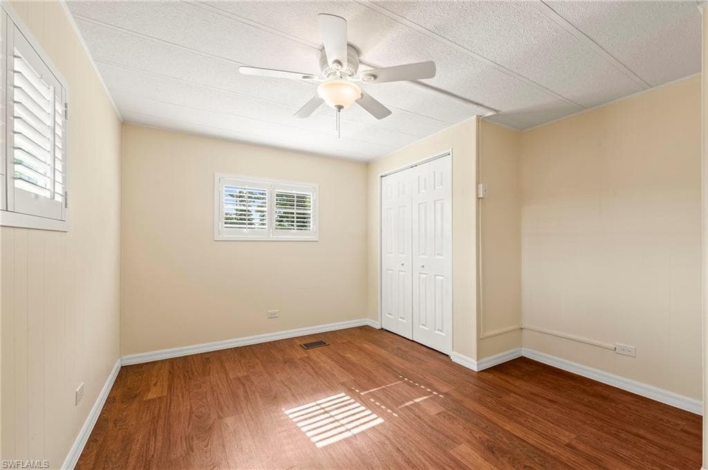 40 Le Mans Dr, Naples, FL 34112-13