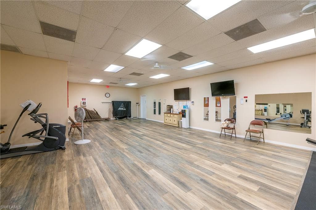 40 Le Mans Dr, Naples, FL 34112-27