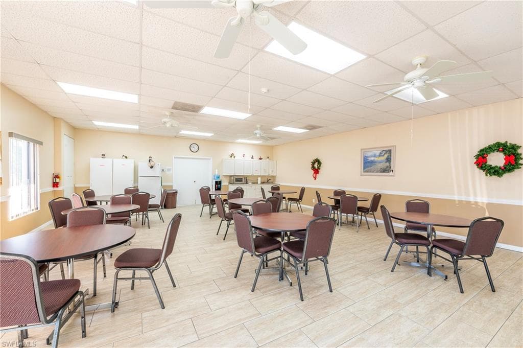 40 Le Mans Dr, Naples, FL 34112-28