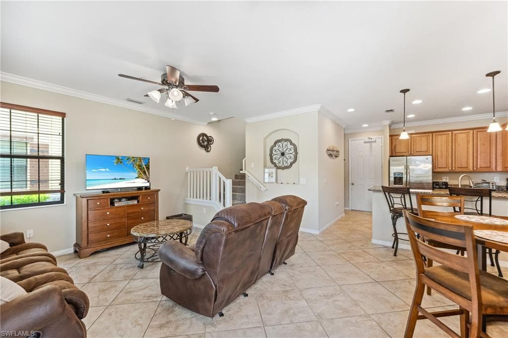 9063 Capistrano St N 4401, Naples, FL 34113-3