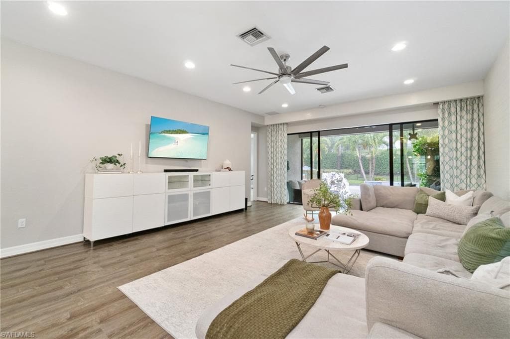 4119 Zelkova Ct, Naples, FL 34119-4