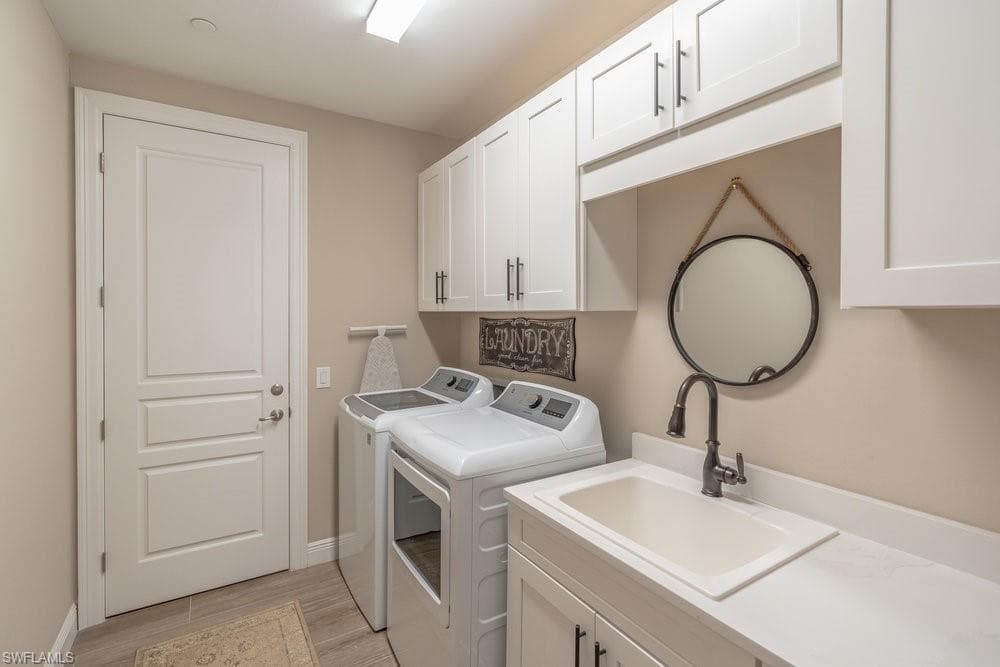 16375 Viansa Way 102, Naples, FL 34110-28