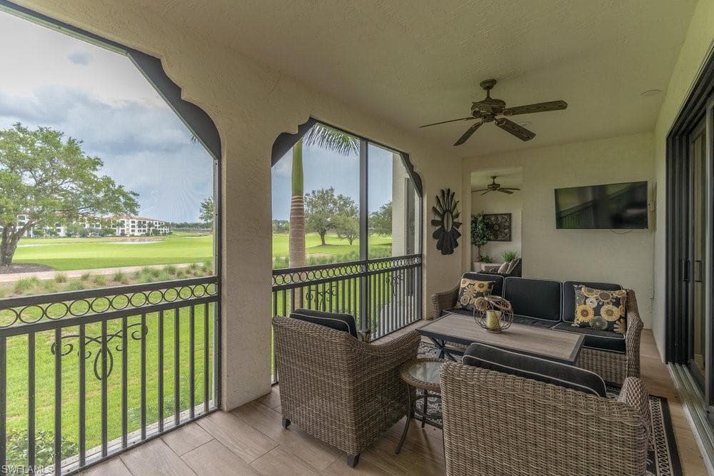 16375 Viansa Way 102, Naples, FL 34110-31